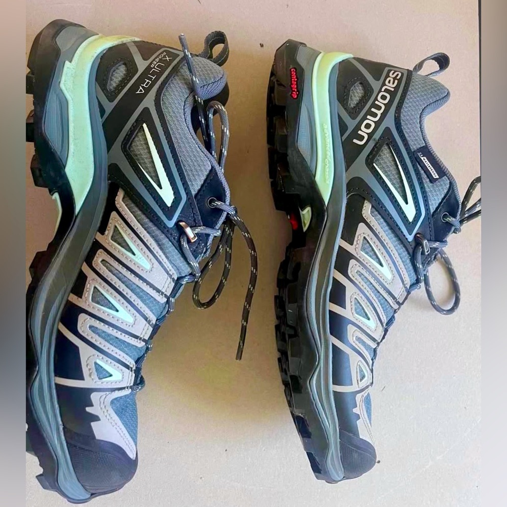 Solomon X Ultra Pioneer 
Women's hiking shoes